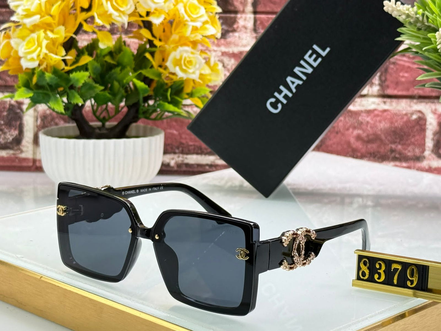 CHANEL Sunglasses