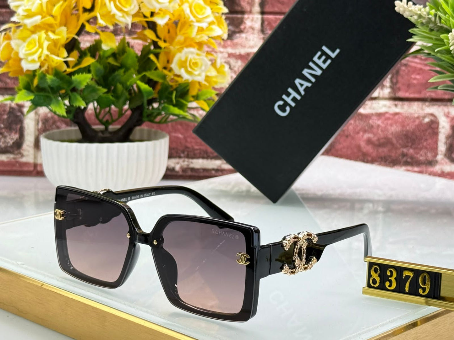 CHANEL Sunglasses
