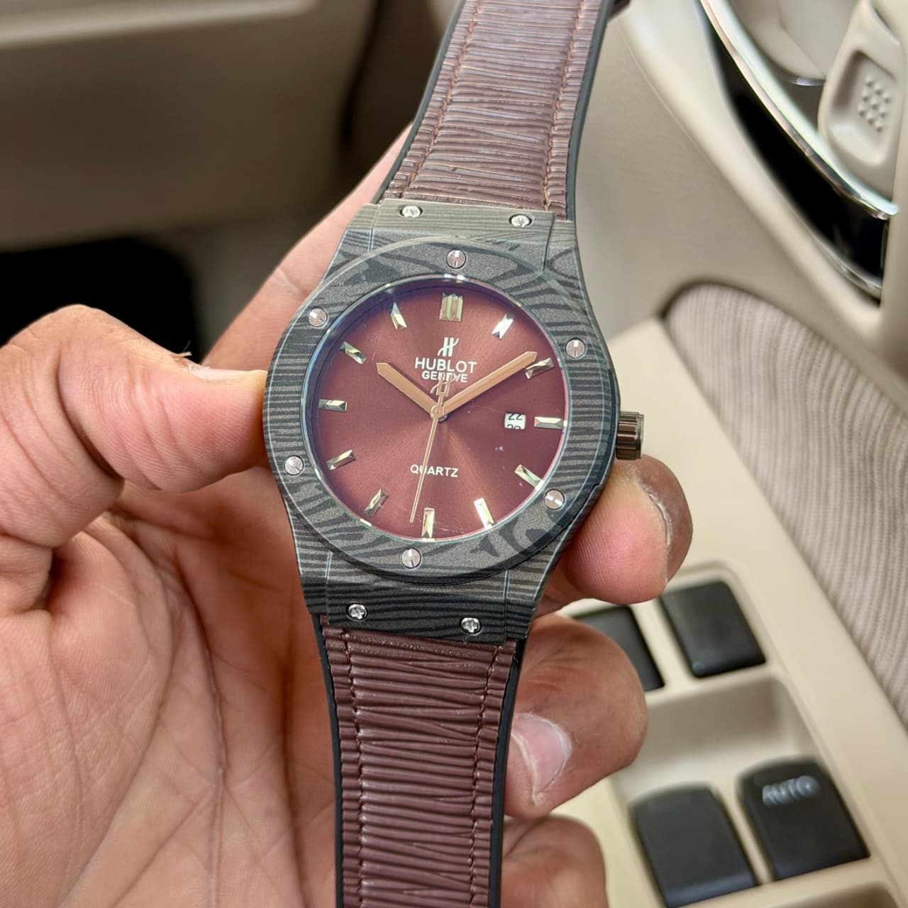 Hublot date