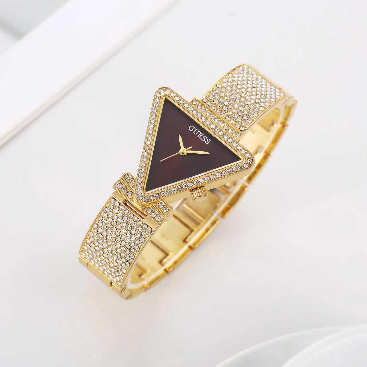 GUESS LADIES TRIANGLE