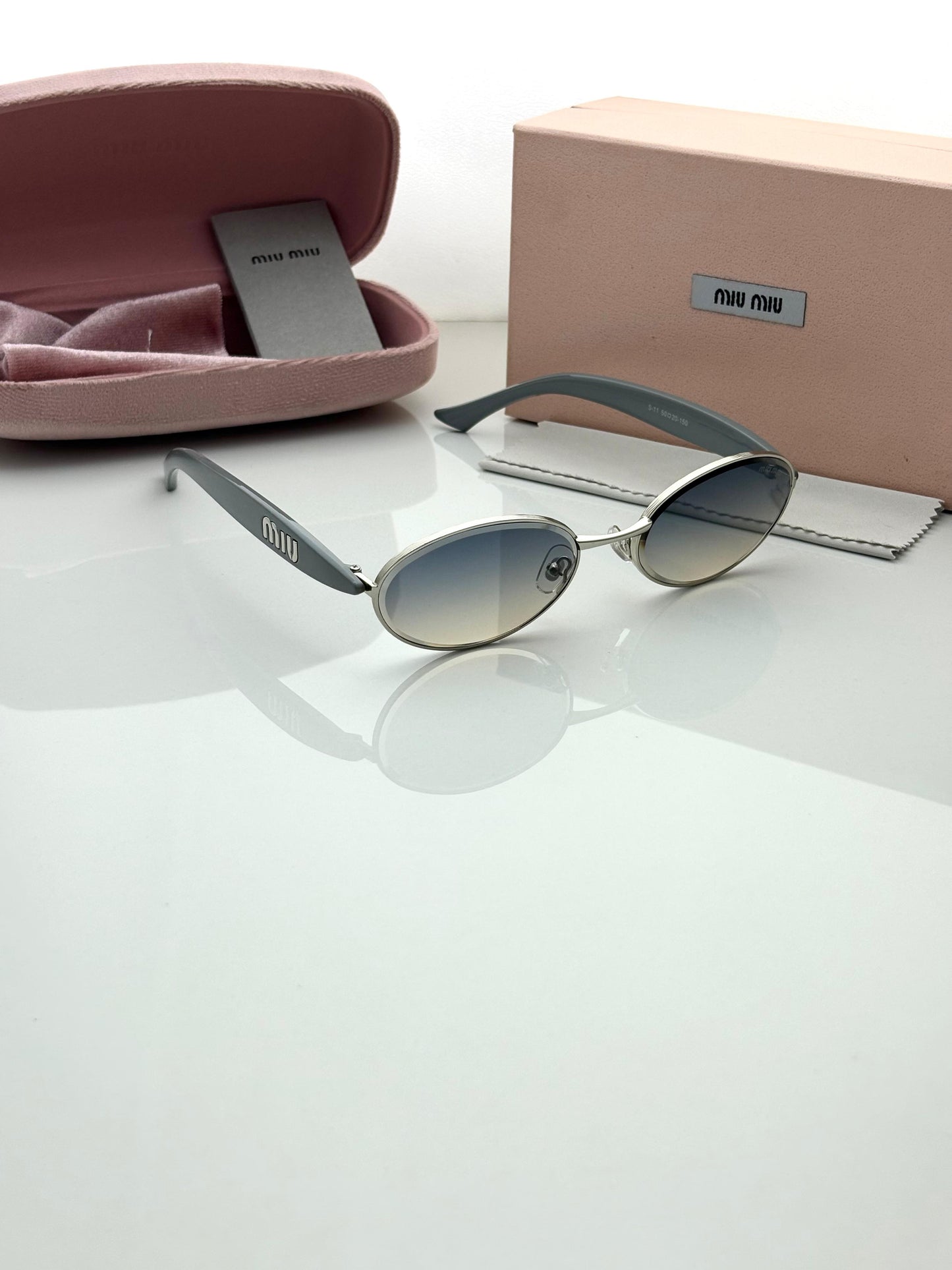 MIU MIU SUNGLASSES