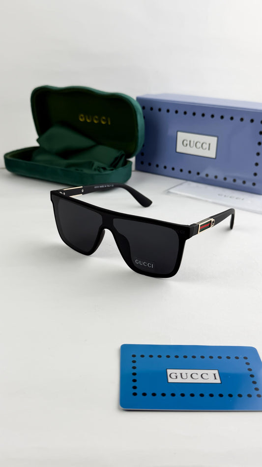 GUCCI BLACK SUNGLASSES