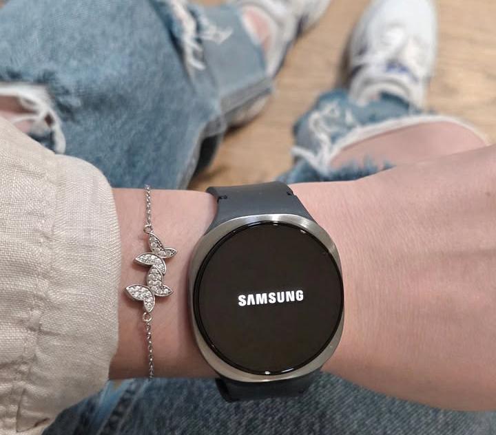SAMSUNG GALAXY 8