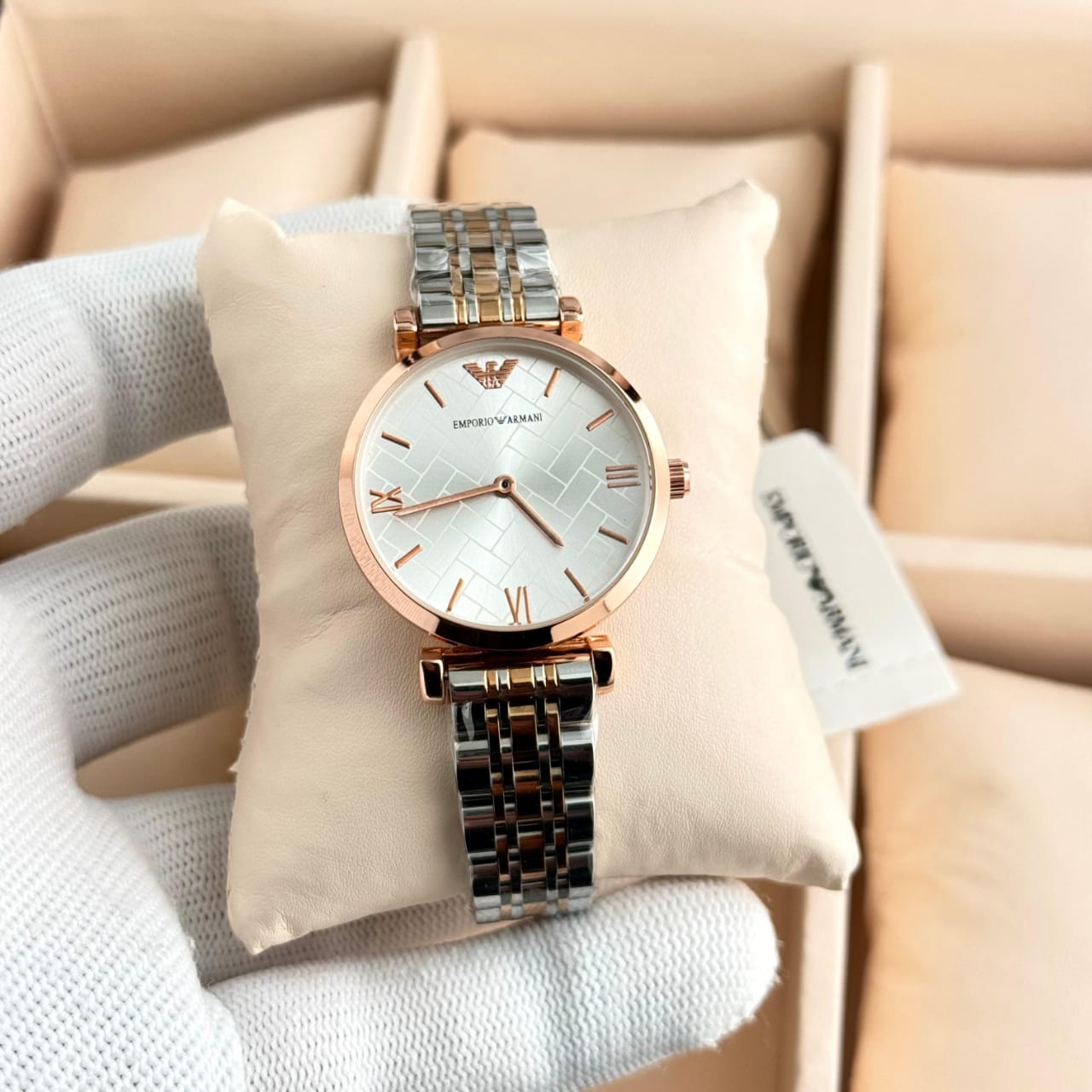 Emporio Armani Ladies ( Semigold )