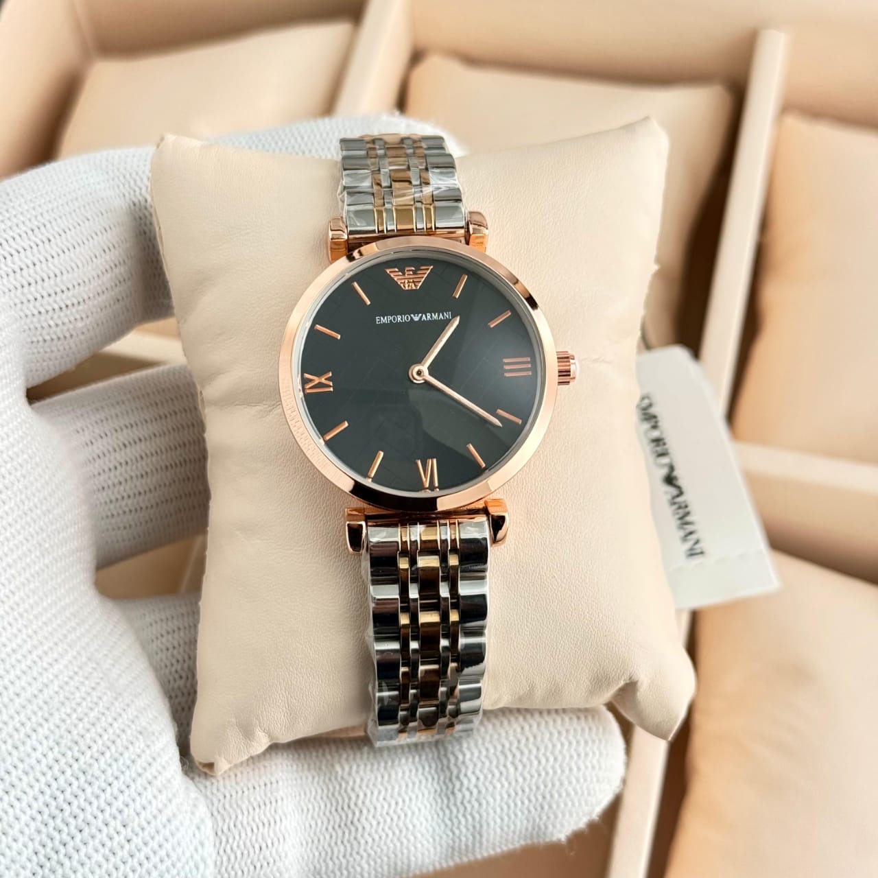 Emporio Armani Ladies ( Semigold )